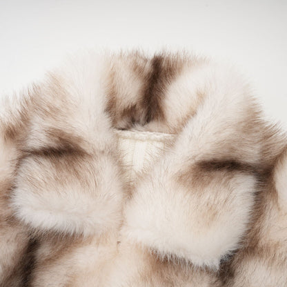 Pull Exclusif en Fourrure – Blanc