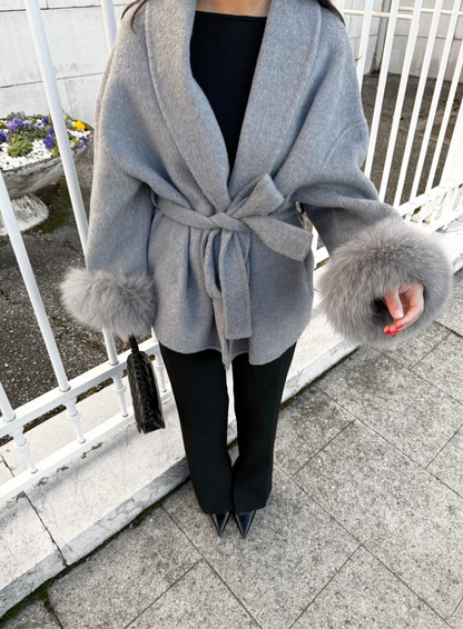 MANTEAU EN LAINE AVEC FOURRURE
