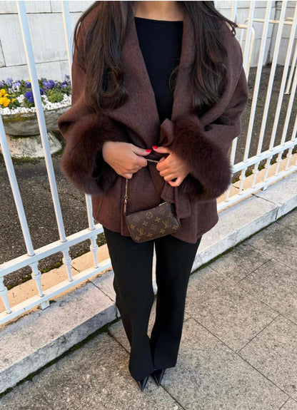 MANTEAU EN LAINE AVEC FOURRURE