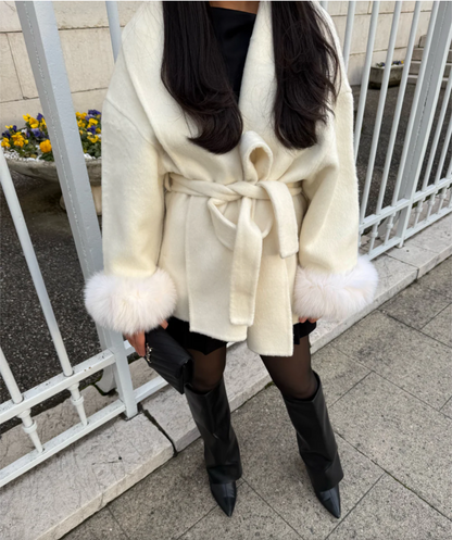 MANTEAU EN LAINE AVEC FOURRURE